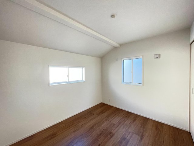 豊田市志賀町高洞　新築分譲住宅　全2棟　1号棟の洋室