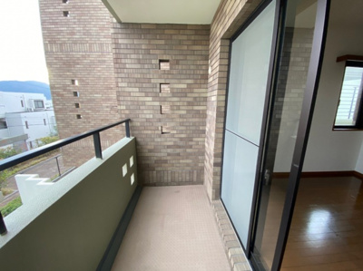 【バルコニー】 | パロマヴィラ寺塚