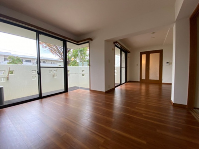 【居間・リビング】 | パロマヴィラ寺塚