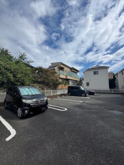 【駐車場】