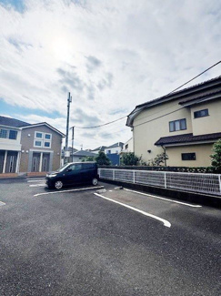 【駐車場】