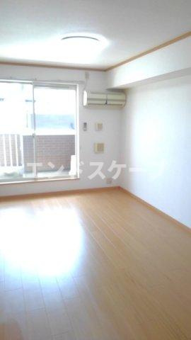 ヴィラフルールＡの居間・リビング|高崎、前橋のお部屋探しはエンドスケープまで！お客様の理想お聞かせ下さい♪