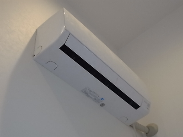 神戸市長田区東尻池町１丁目のアパートの設備|エアコン