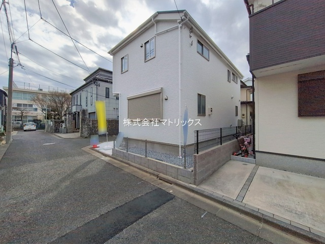 練馬区大泉学園町3丁目　長期優良住宅　南東角地　限定1棟の前面道路含む現地写真