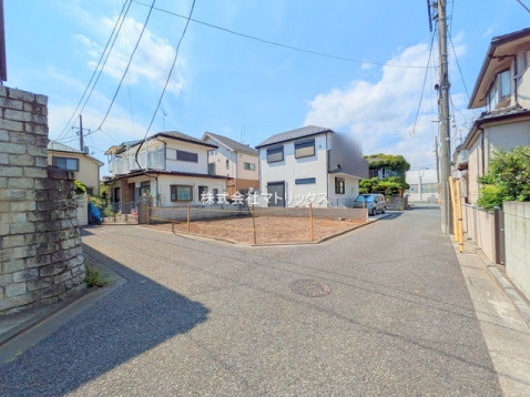 練馬区大泉学園町3丁目　長期優良住宅　南東角地　限定1棟の前面道路含む現地写真