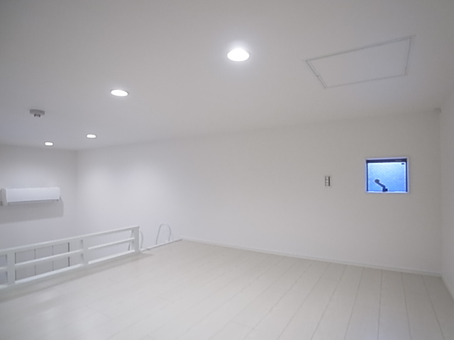 神戸市長田区苅藻通１丁目のアパートの内装|ロフト