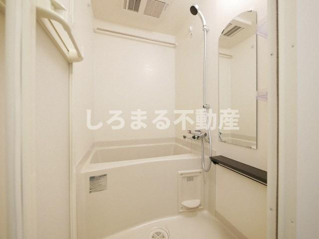 プレサンス谷町九丁目駅前の浴室