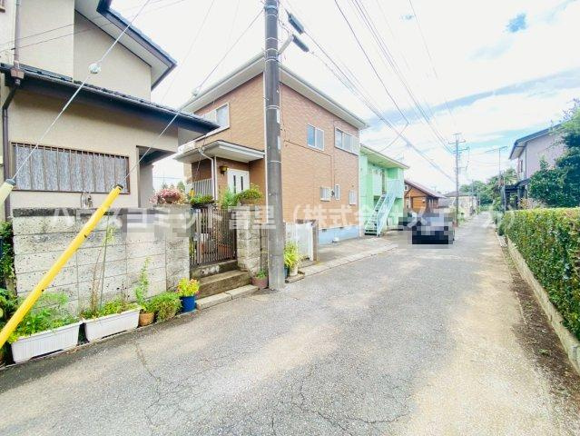 七栄　中古戸建の前面道路含む現地写真