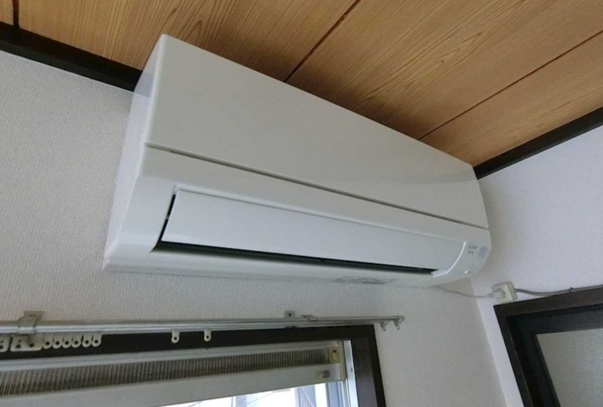 パインハイツ　南西角部屋　追焚　バストイレ別の設備