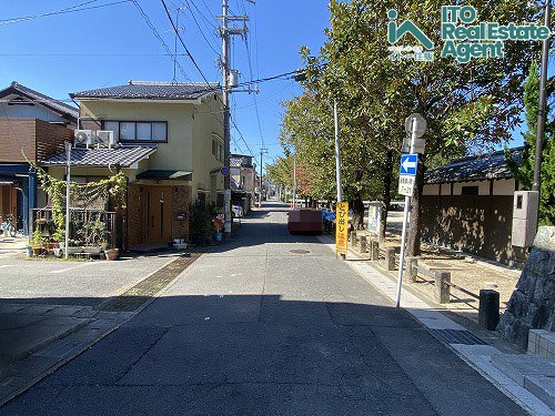 浄土寺上南田町　土地の前面道路含む現地写真