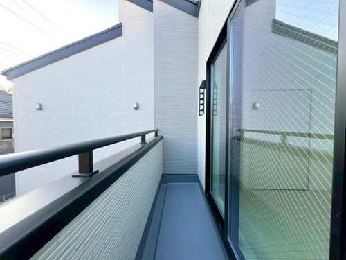 【Livele Garden.S】東村山市萩山町６期のバルコニー|日差しが行き届き、お洗濯物がよく乾く南向きのバルコニー