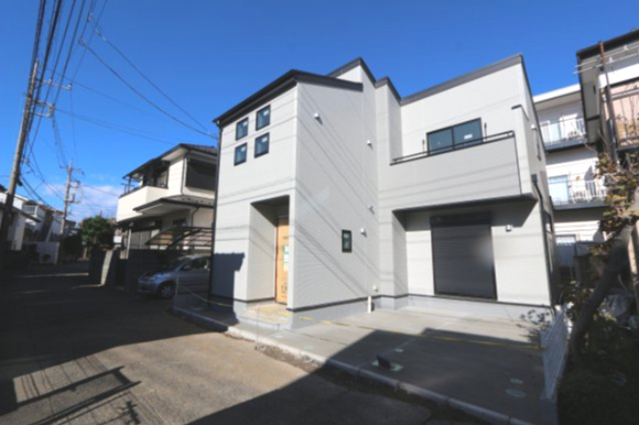 【Livele Garden.S】東村山市萩山町６期の外観|南側の道路に接道しているので、日当たり良好♪