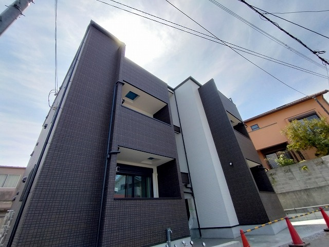 神戸市長田区蓮宮通４丁目のアパート