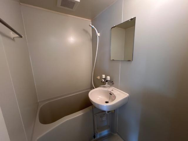 レインボーヒルズＳ’の浴室|バス