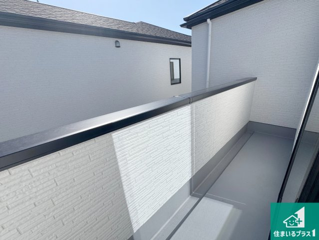 宝塚市山本西　第1期　新築一戸建てのバルコニー|日当たりのよいバルコニー！お部屋が開放的に！