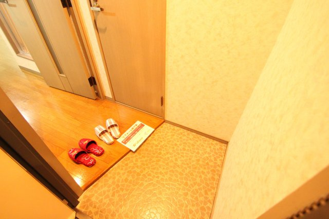 CTビュー小阪　(近大　一人暮らし)の玄関
