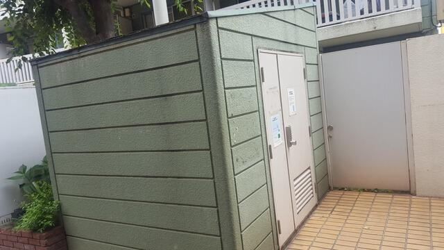 ゴミ置き場