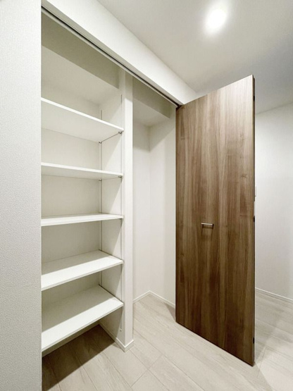 ※同じ間取り別号室参考写真
　現状優先