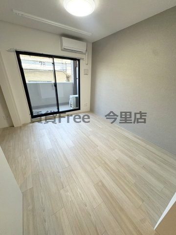 【居間・リビング】 | シャテーニュ上本町　仲介手数料無料