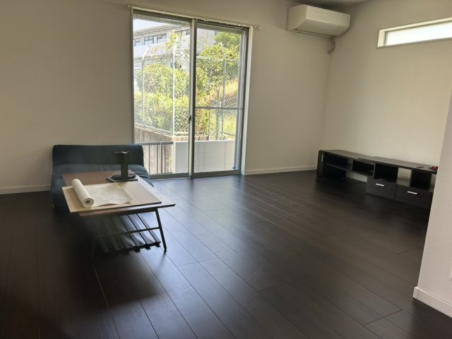 堺市中区八田南之町　中古建ての居間・リビング