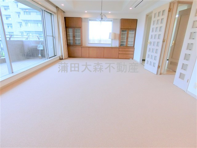 パークハウス多摩川北４番館の居間・リビング|LD