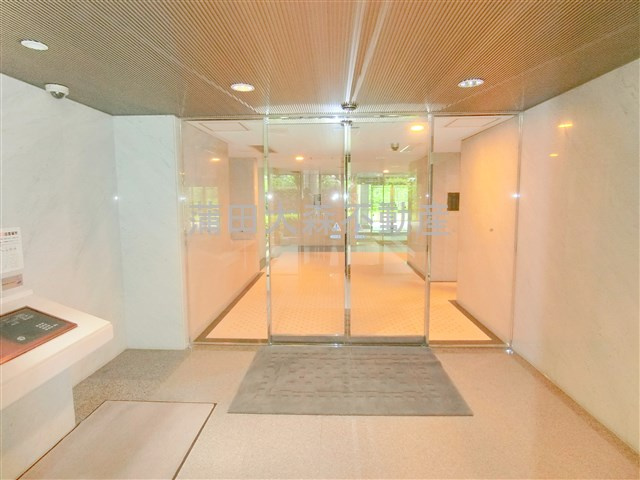 パークハウス多摩川北４番館のエントランス