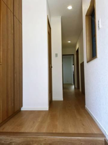 堺市西区北条町　中古建ての玄関