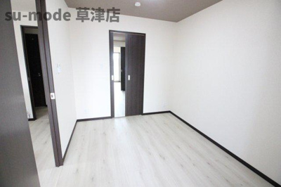 【寝室】 | ハートフルエトワール | 落ち着いた色調の寝室です