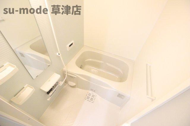 【浴室】 | ハートフルエトワール | 日々の疲れを癒すお風呂付です