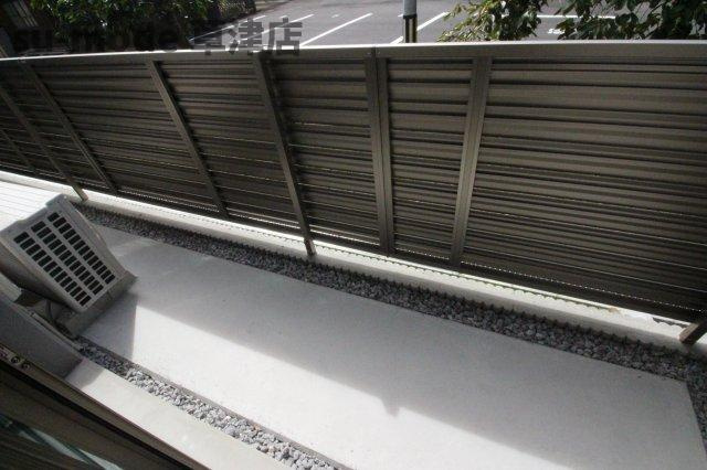 【バルコニー】 | ハートフルエトワール | 開放的で明るい空間を演出してくれるバルコニーです