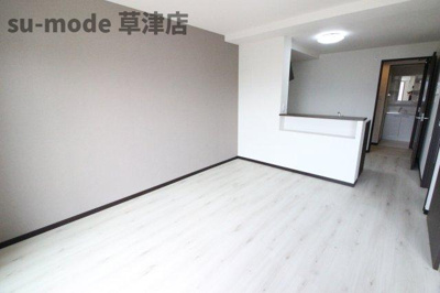 【居間・リビング】 | ハートフルエトワール | ゆったりとしたリビングです