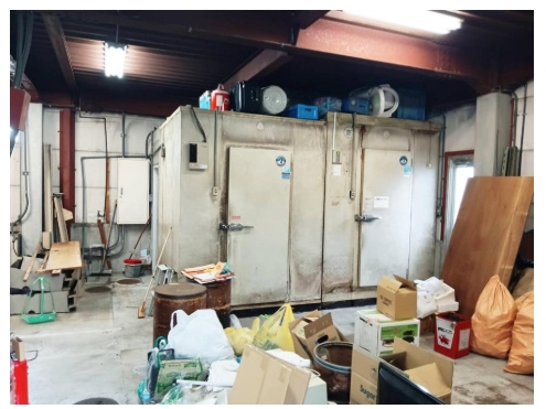 山科区小山北林町店舗事務所の内装