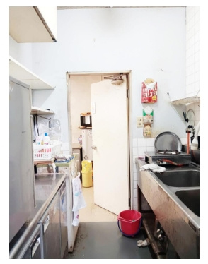 山科区小山北林町店舗事務所の内装