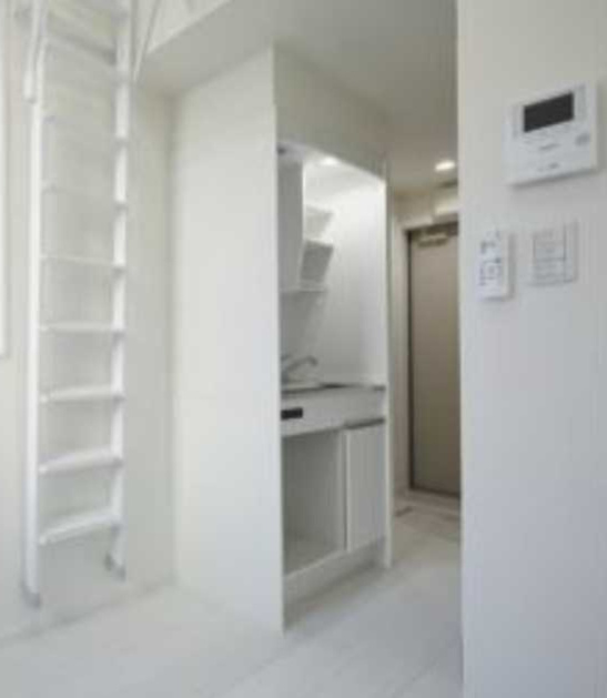 クレシェンド学芸大学　礼金０　築浅　デザイナーズの内装