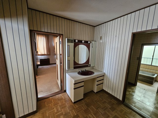 乙店舗の内装|住居部分