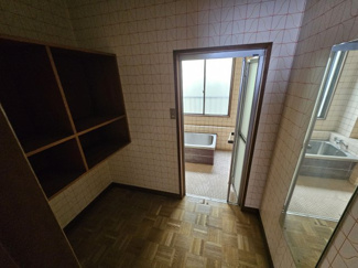 【内装】 | 乙店舗 | 住居部分