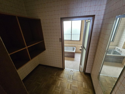 【内装】 | 乙店舗 | 住居部分