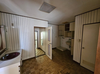 【内装】 | 乙店舗 | 住居部分