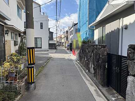 広島市中区江波西1丁目の前面道路含む現地写真