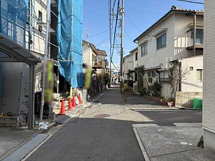 広島市中区江波西1丁目の前面道路含む現地写真