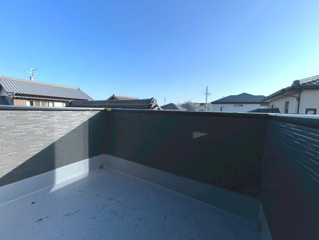 新築戸建　一宮市木曽川町4期　全1区画分譲のバルコニー|バルコニーは南向きで洗濯物もよく乾きます！