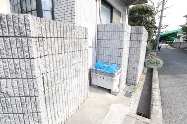 クリオコート高槻のその他共用部分|ゴミ置場