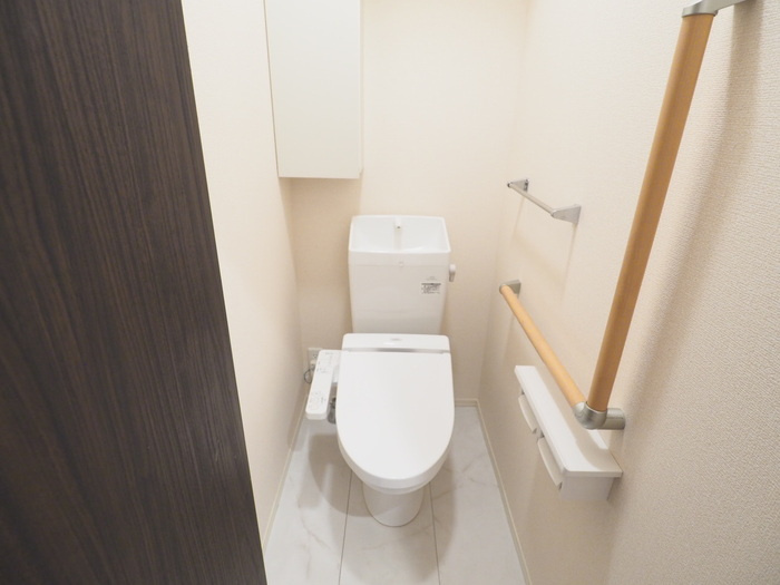 パラカントのトイレ|温水洗浄暖房便座