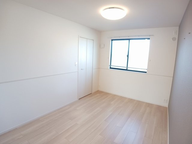 アイランドヒルズ右籾　Ⅰの洋室|個人の部屋や寝室として使える洋室です