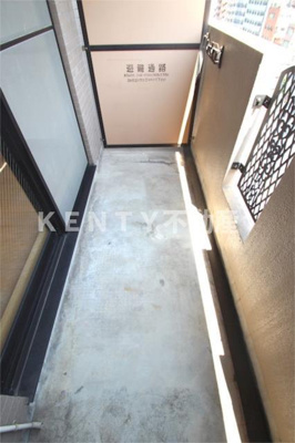 【バルコニー】 | メインステージ平和島 | バルコニーからの眺めを楽しみながら食事をしませんか