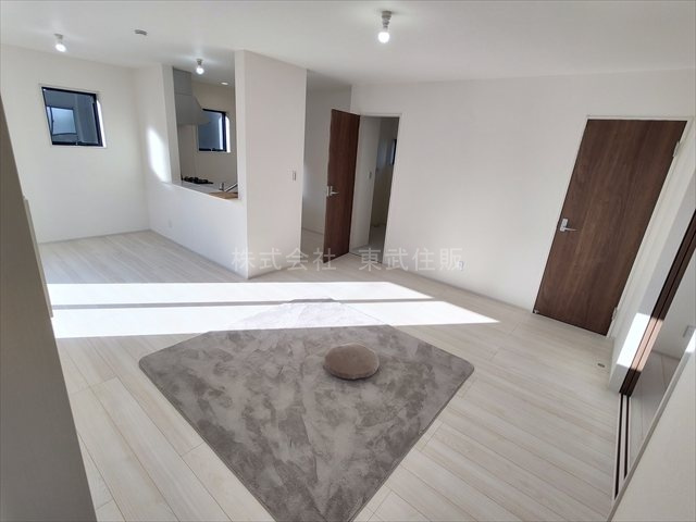 【居間・リビング】の画像