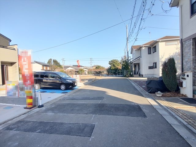 【前面道路含む現地写真】の画像