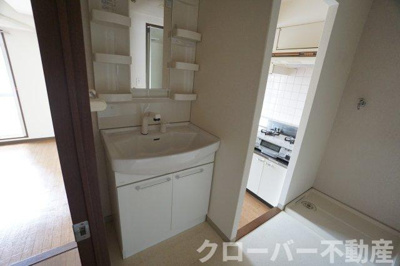 【玄関】 | カドーロ壱番館