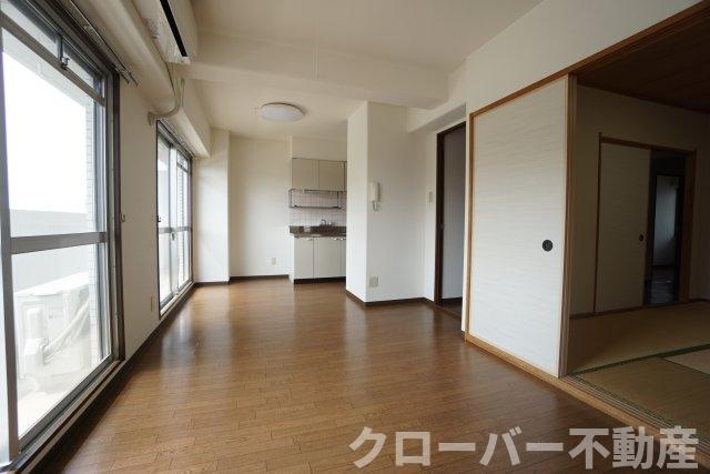カドーロ壱番館の居間・リビング