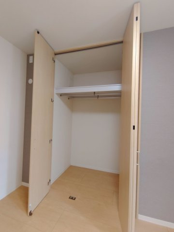 エスポワール・アイ北春日丘Ⅲの収納